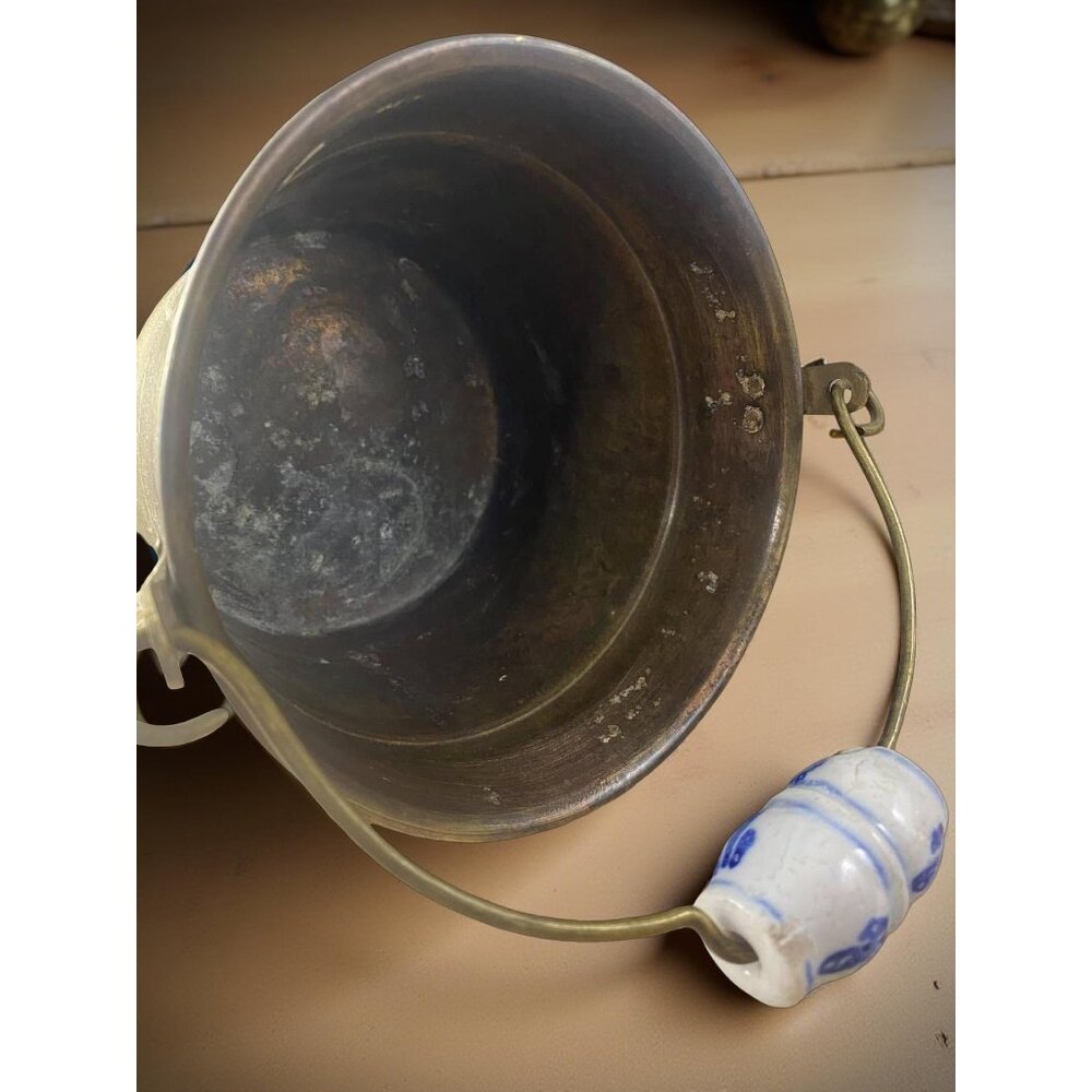 Brass Bucket with Delft-Style Handle – French Country Farmhouse Decor - Picture 3 of 7